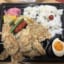 【画像】ウチの近所のラーメン屋さんの唐揚げ弁当(650円)、ガチで良すぎる