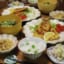 【画像】外国人「日本人は毎日こんな食卓を囲んでるのか！？ありえない！！！」