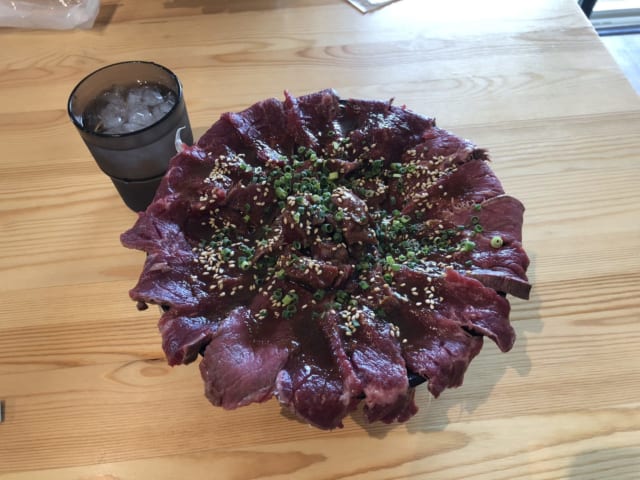 【画像】レアステーキ丼を食べた10代女性、O157に感染　尿毒症を発症する重症