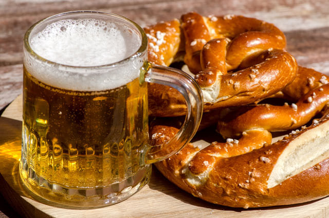 ドイツ人「ビールは常温で飲むのが一番おいしい」